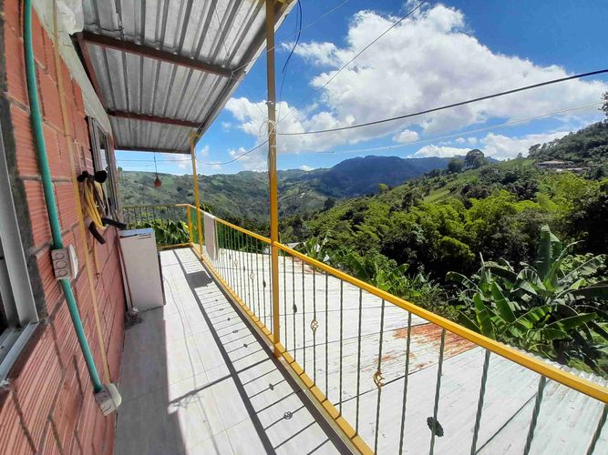 Finca en venta en Alto Bonito, Manizales, 1780 m² · foto 18 de 24
