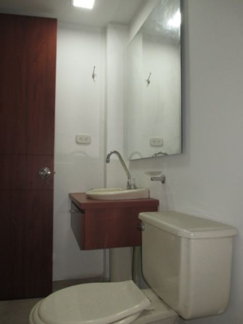 Bodega en arriendo en El Centro, Manizales, 700 m² · foto 17 de 24