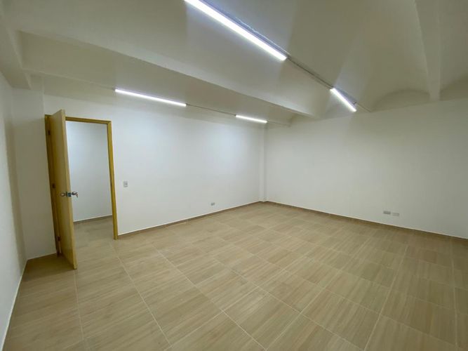 Oficina en arriendo en Sector Parque Valencia, Armenia, 120 m² · foto 12 de 13