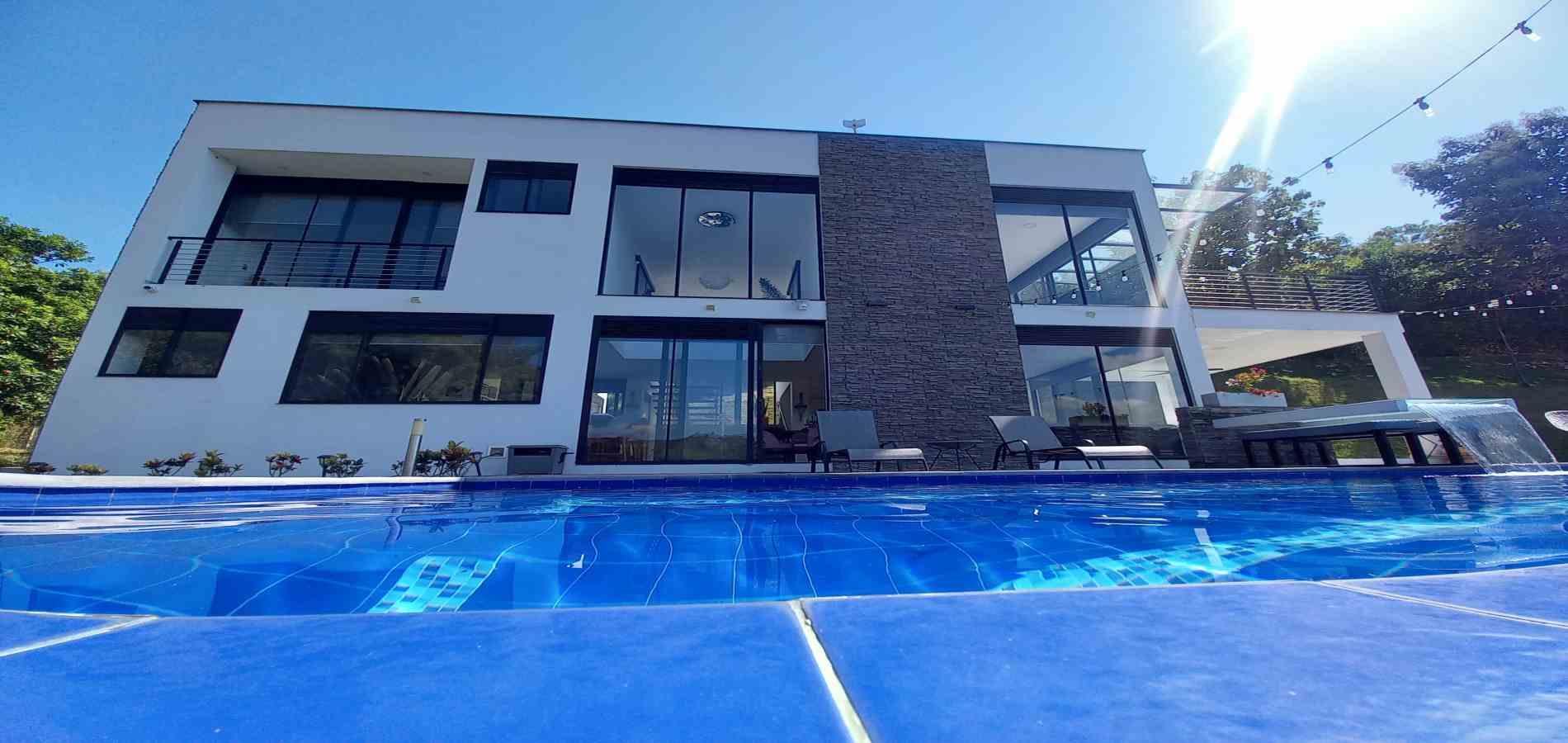 Casa en venta en El Campin, Manizales · foto 18 de 24
