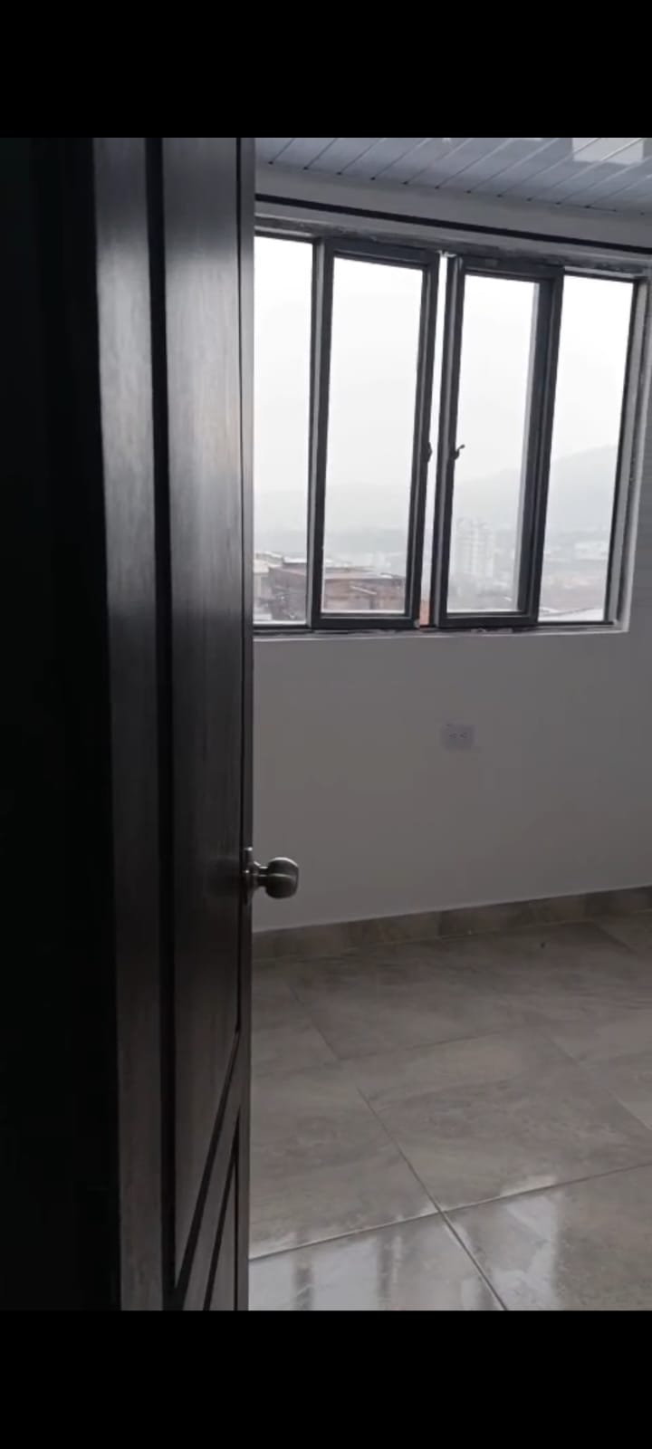 Casa en venta en El Paraiso, Pereira · foto 4 de 24