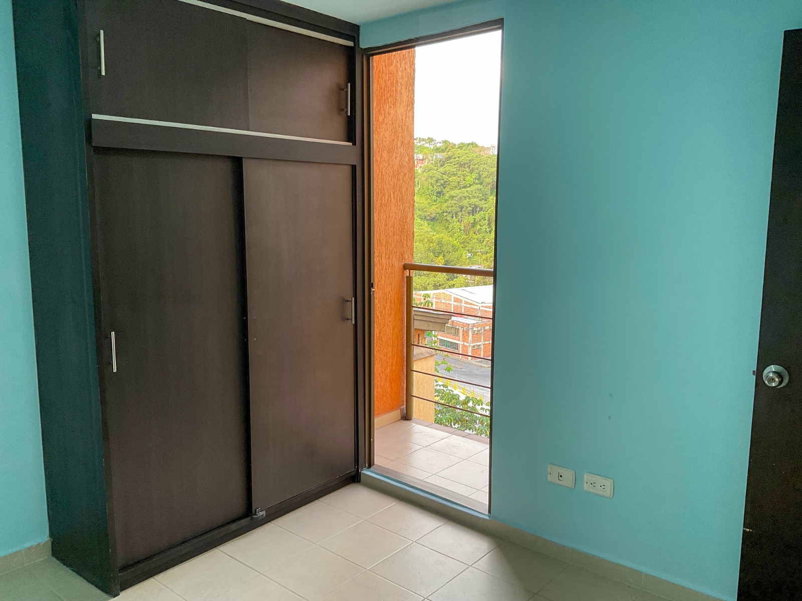 Apartamento en venta en Los Nogales, Manizales · foto 7 de 12