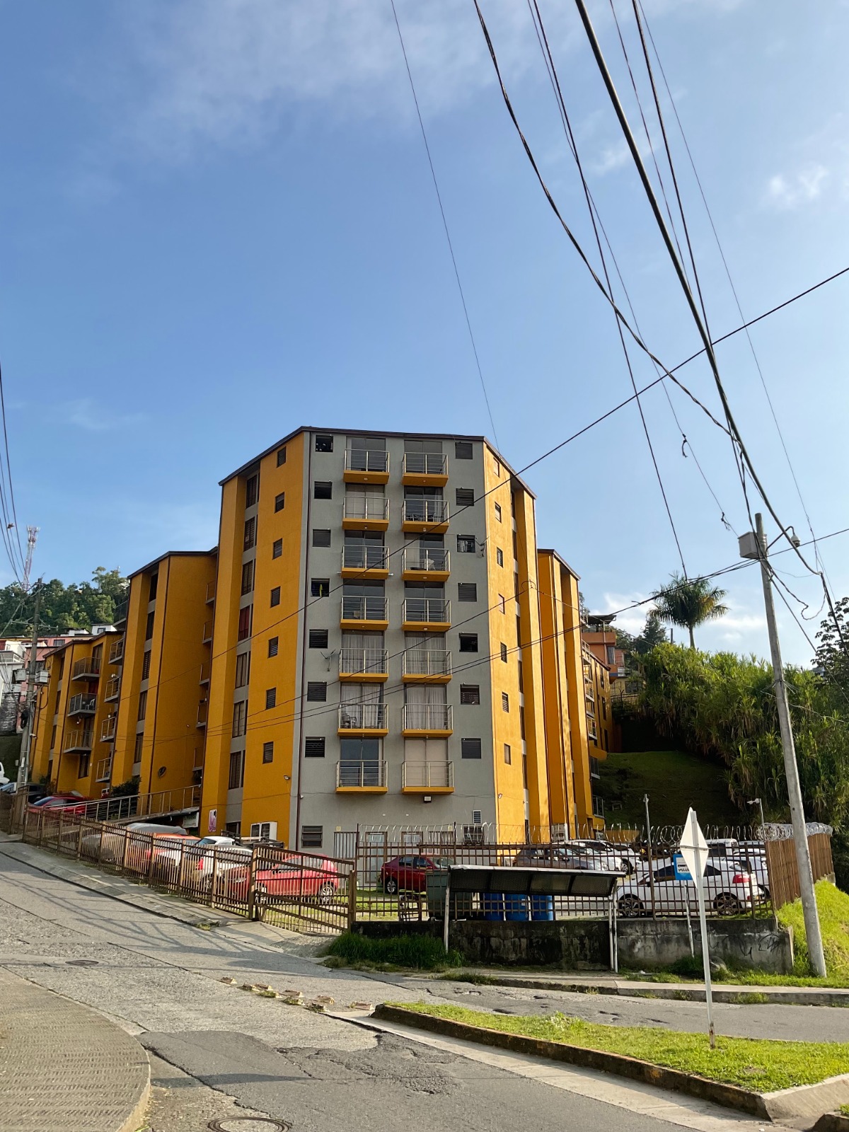 Apartamento en venta en Los Nogales, Manizales · foto 12 de 12