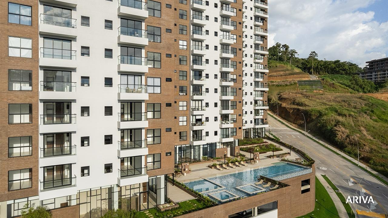 Apartamento en venta en Pinares, Pereira · foto 4 de 23