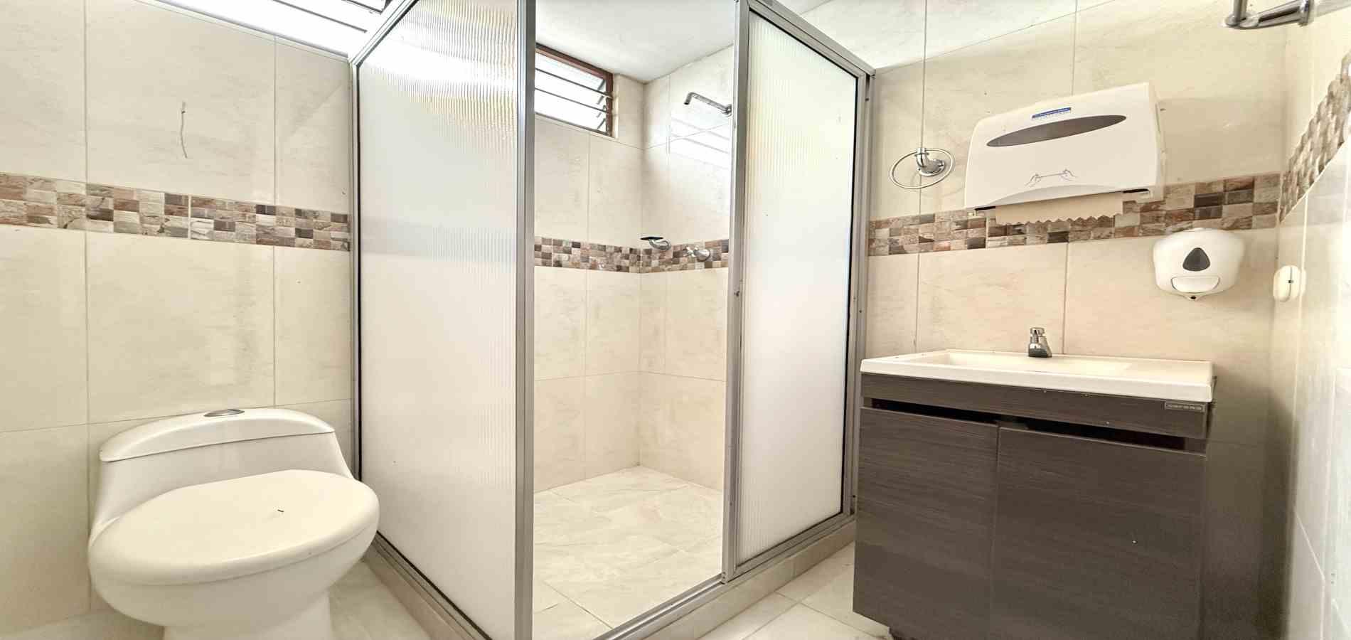 Casa en venta en La Enseñanza, Pereira · foto 2 de 24