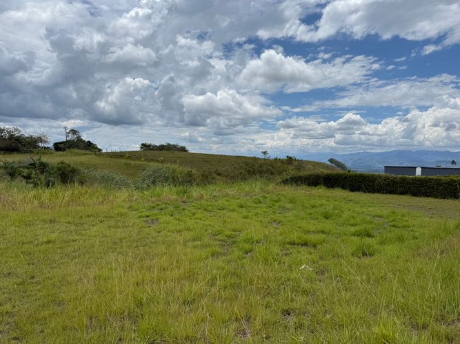 Lote en venta en Cerritos, Pereira · foto 2 de 10