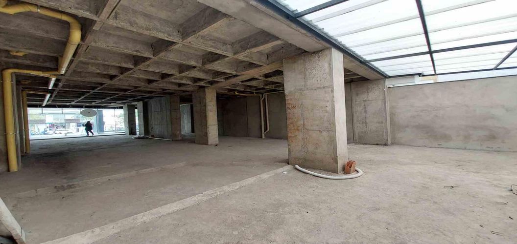 Local en arriendo en Avenida Santander, Manizales, 208 m² · foto 3 de 9