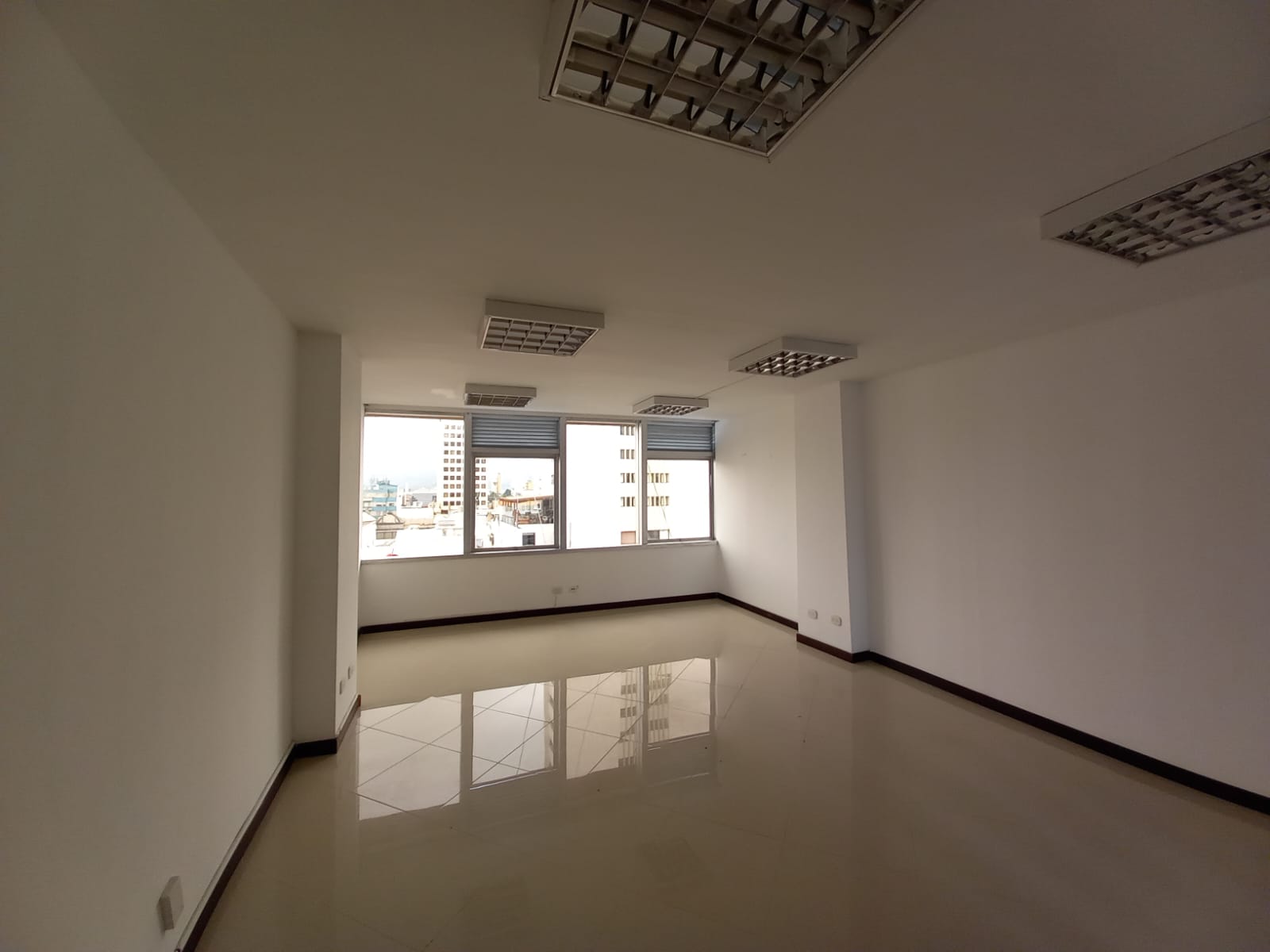 Oficina en Arriendo en El centro, Manizales