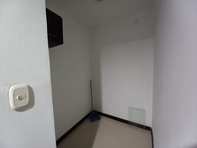 Oficina en arriendo en El Centro, Manizales, 22 m² · foto 9 de 11