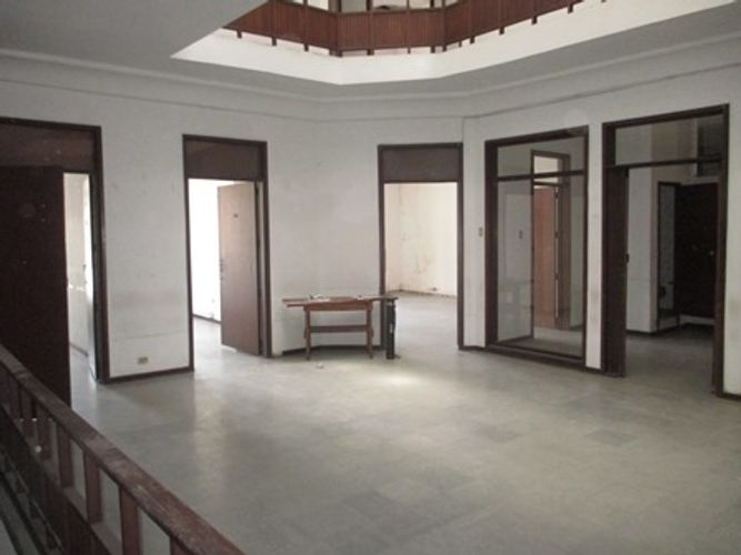 Edificio en venta en El Centro, Manizales, 1209 m² · foto 3 de 24