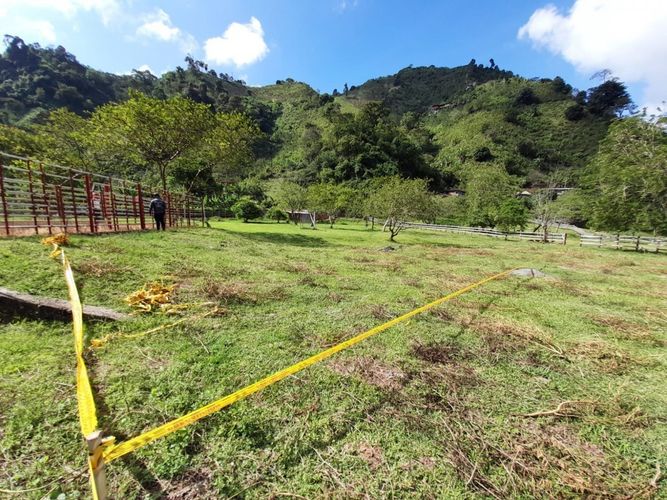 Lote en venta en La Linda, Manizales, 1780 m² · foto 3 de 9