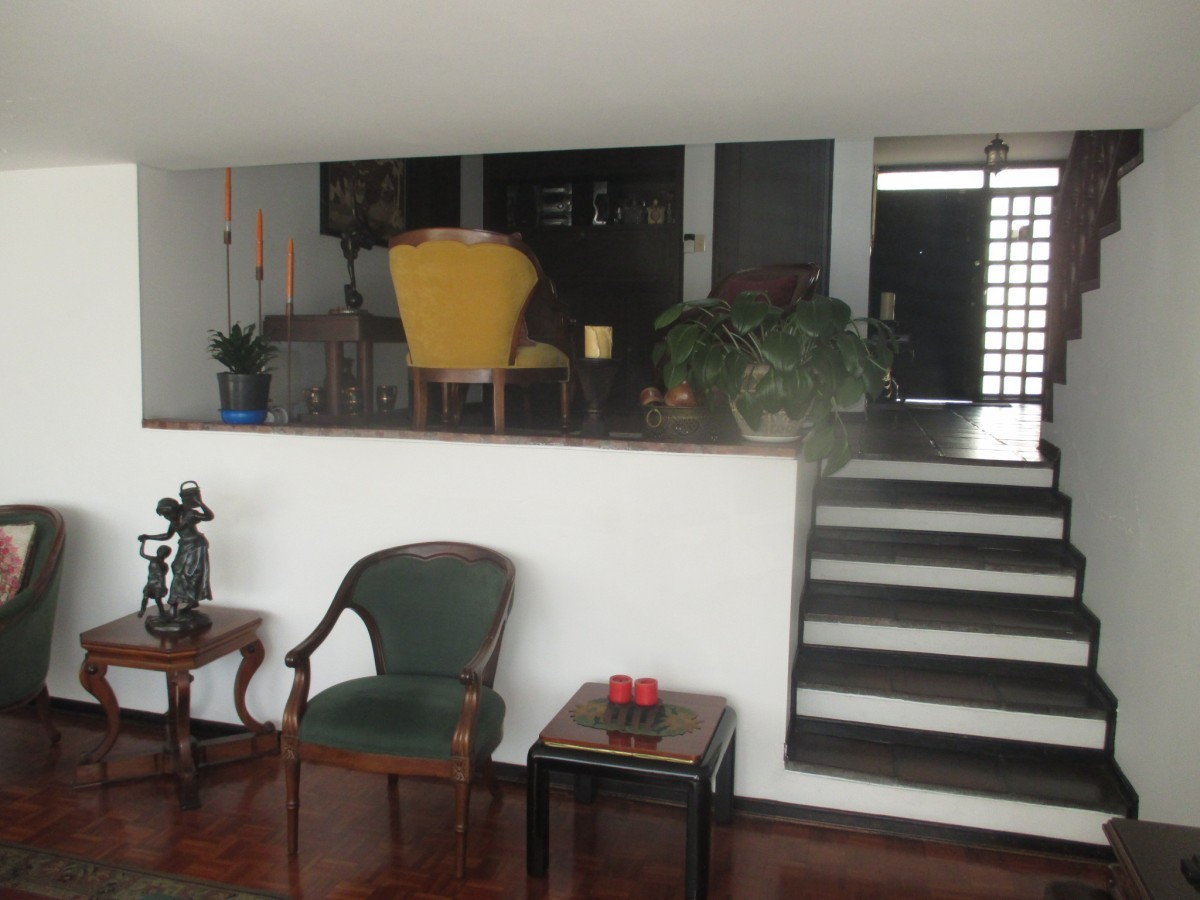 Casa en venta en Versalles, Manizales · foto 3 de 24