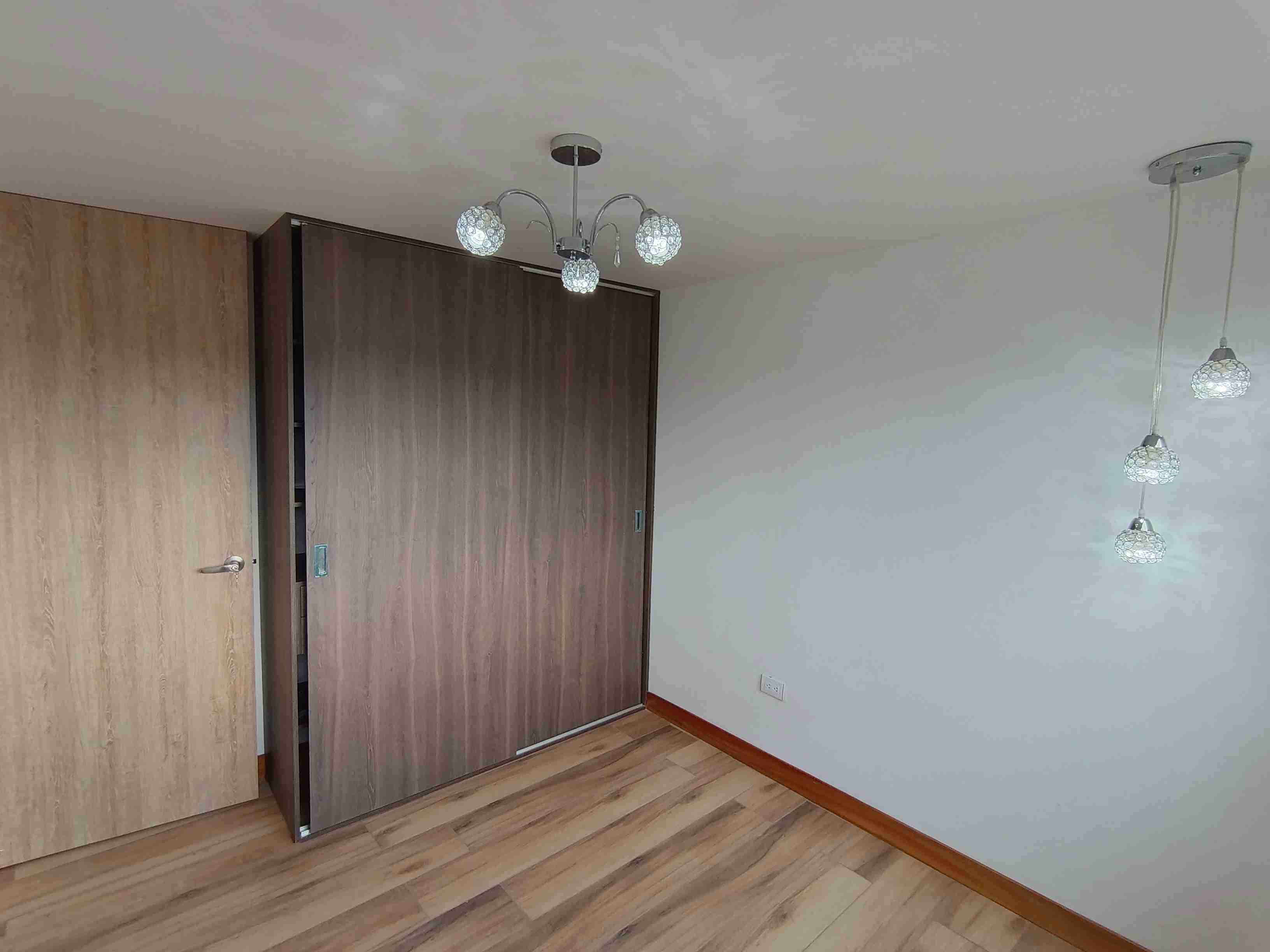 Apartamento en venta en Delicias, Manizales · foto 4 de 24