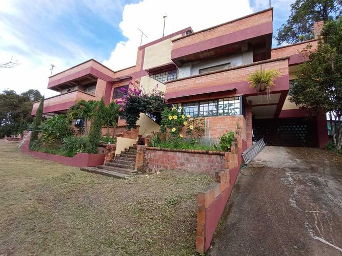 Finca en venta en Arabia, Pereira, 640 m² · foto 3 de 24