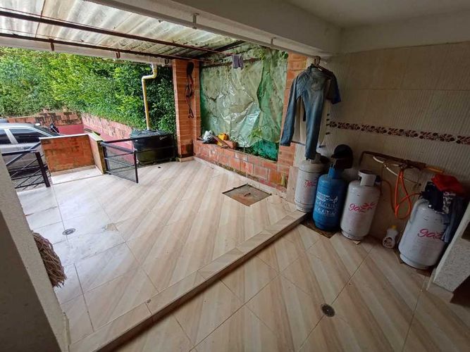 Finca en venta en Arabia, Pereira, 640 m² · foto 7 de 24