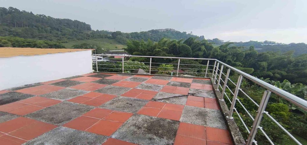 Casa de 4 alcobas en venta en La Quinta, Manizales, 400 m² · foto 8 de 24