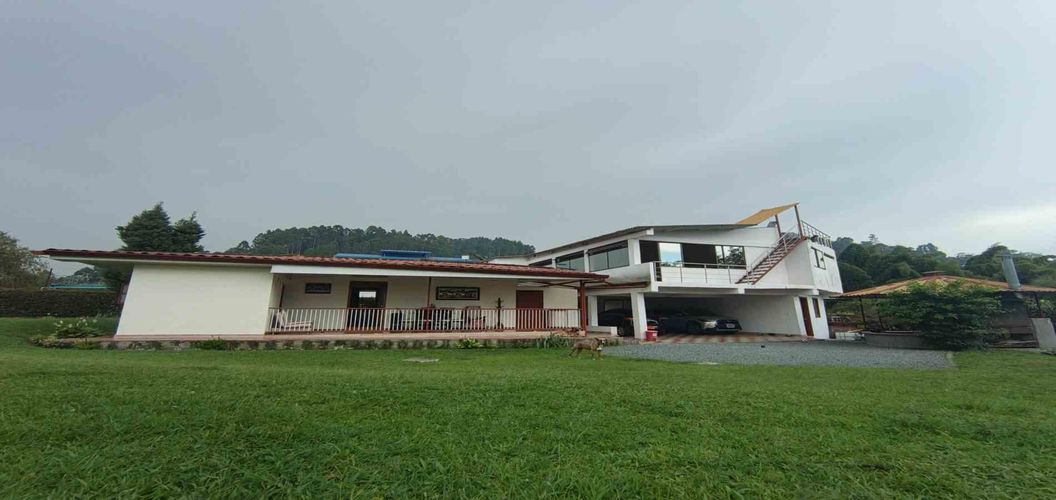 Casa de 4 alcobas en venta en La Quinta, Manizales, 400 m² · foto 11 de 24