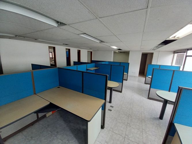 Oficina en arriendo en El Centro, Manizales, 213 m² · foto 3 de 24