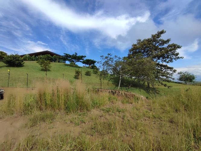 Lote en venta en Cerritos, Pereira · foto 10 de 13