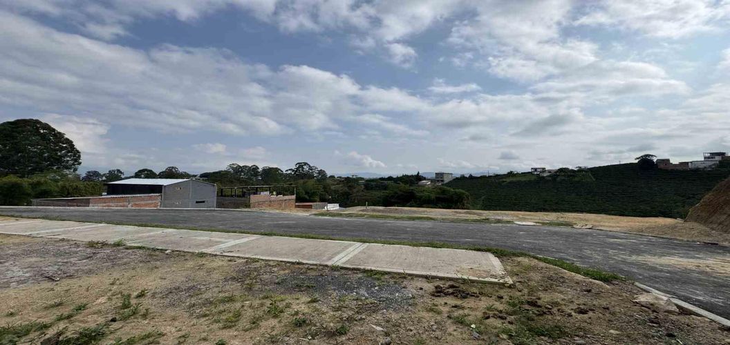 Lote en venta en Altagracia, Pereira, 50 m² · foto 3 de 14