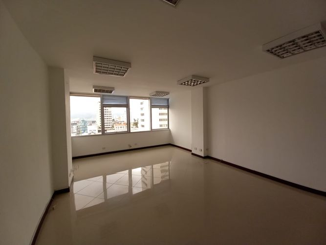 Oficina en arriendo en El Centro, Manizales, 22 m² · foto 3 de 10