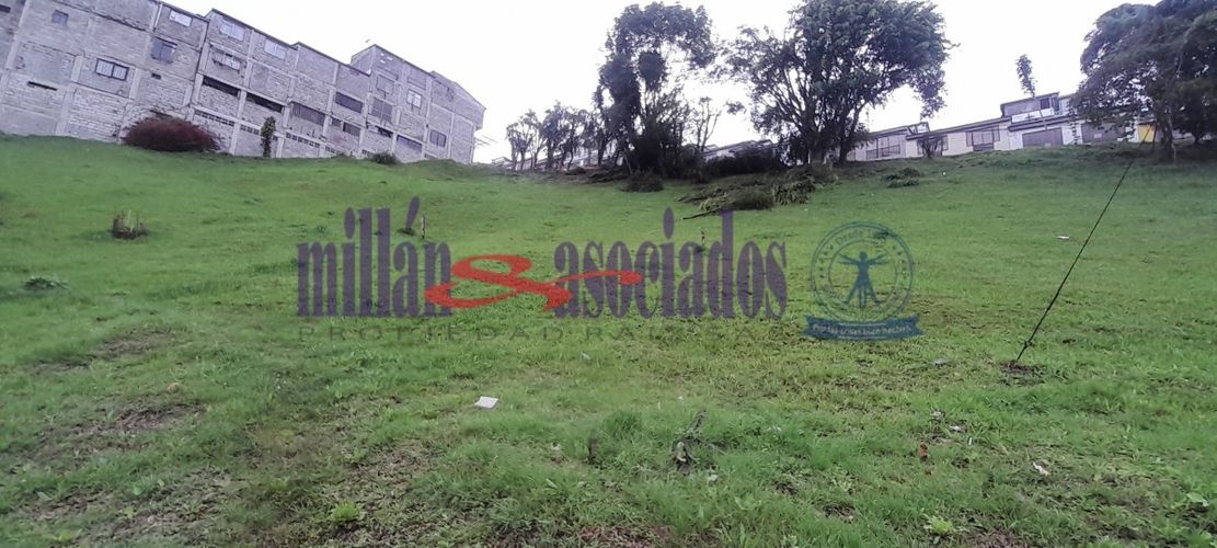 Lote en venta en El Campin, Manizales, 2216 m² · foto 3 de 17