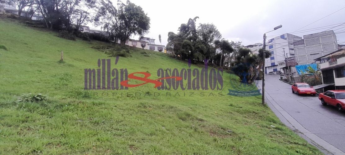 Lote en venta en El Campin, Manizales, 2216 m² · foto 7 de 17