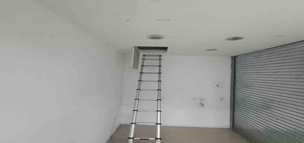 Local en venta en Bosques De Pinares, Armenia, 8 m² · foto 5 de 9