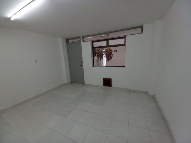 Oficina en arriendo en El Centro, Manizales, 17 m² · foto 20 de 21