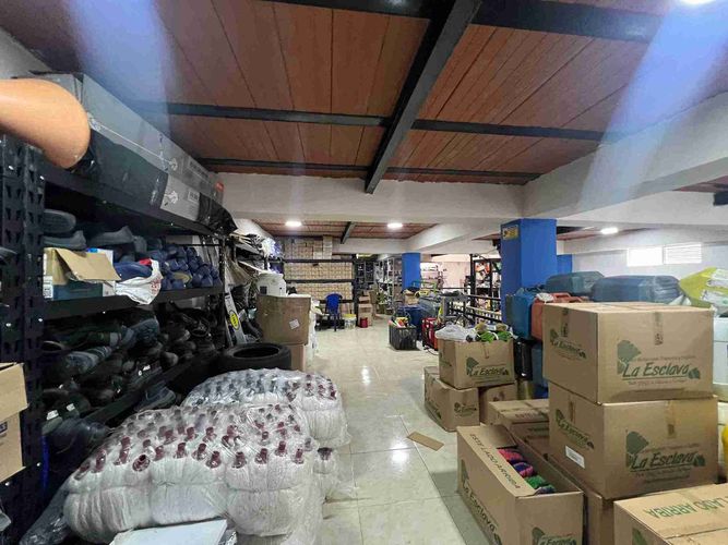 Edificio en venta en Ub. Jardiines De Valher, Dosquebradas, 900 m² · foto 7 de 19