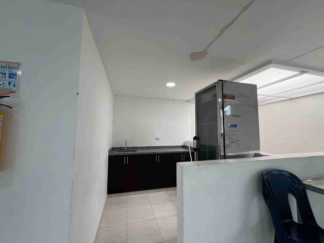 Edificio en venta en Ub. Jardiines De Valher, Dosquebradas, 900 m² · foto 11 de 19