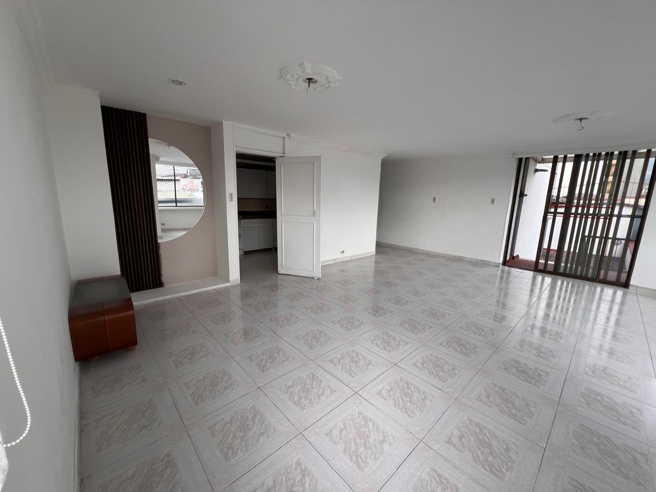 Apartamento en venta en Sector Plaza De Bolivar, Pereira · foto 5 de 11