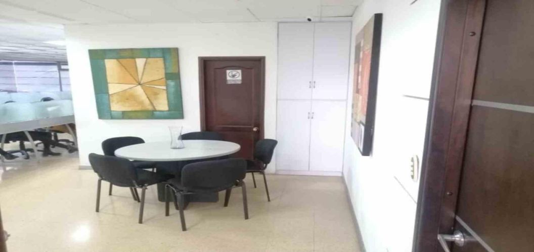 Oficina en venta en Sector Plaza De Bolivar, Pereira, 220 m² · foto 12 de 18
