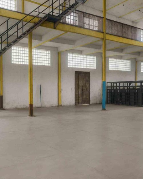 Bodega en venta en San Jose, Armenia, 2000 m² · foto 11 de 16