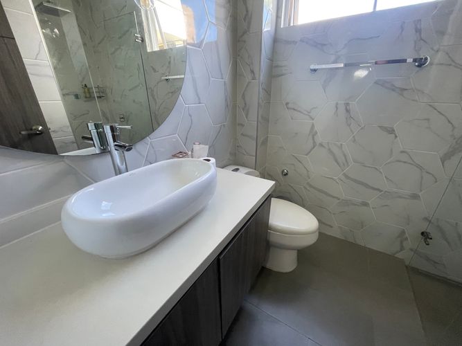 Casa de 4 alcobas en venta en El Caimo, Armenia, 300 m² · foto 3 de 24