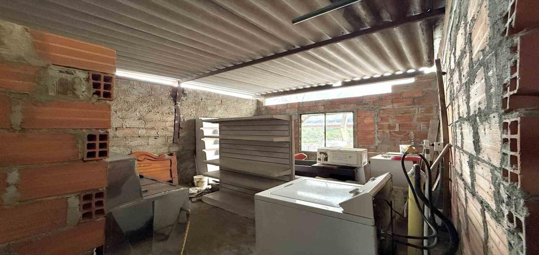 Casa de 13 alcobas en venta en San Jose Sur, Pereira, 300 m² · foto 3 de 21