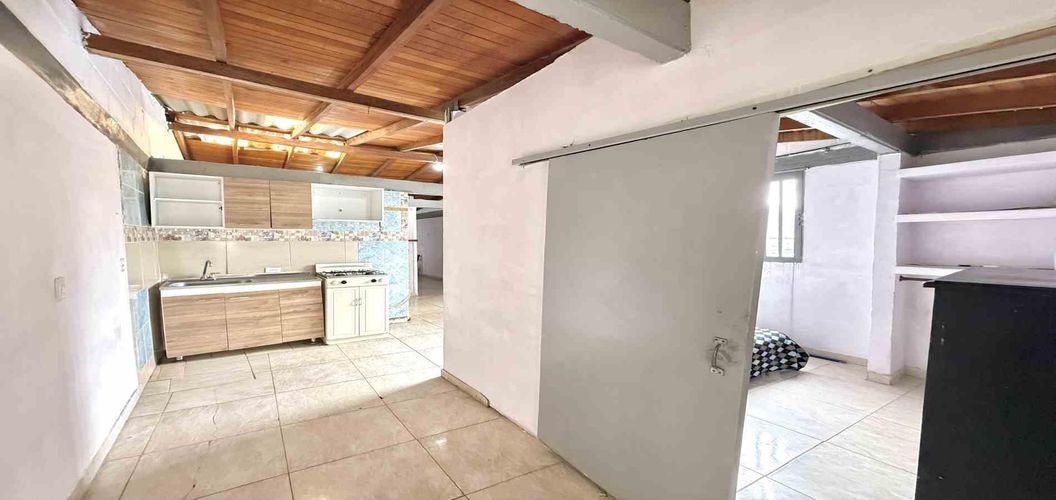 Casa de 13 alcobas en venta en San Jose Sur, Pereira, 300 m² · foto 5 de 21