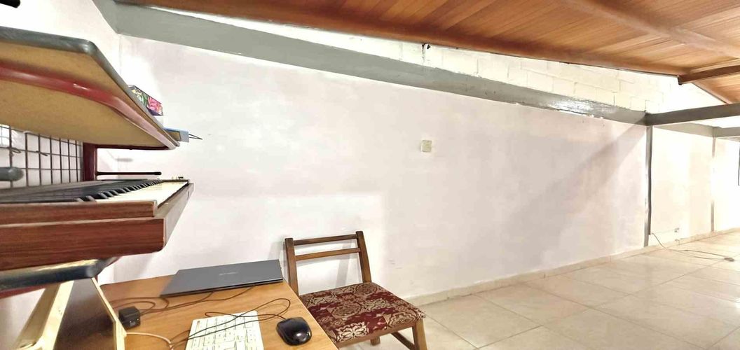 Casa de 13 alcobas en venta en San Jose Sur, Pereira, 300 m² · foto 19 de 21