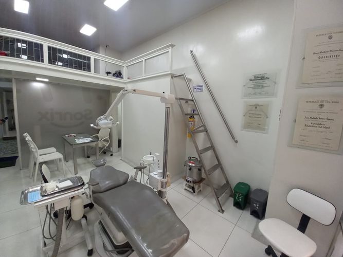 Consultorio en venta en El Centro, Manizales, 31 m² · foto 8 de 23