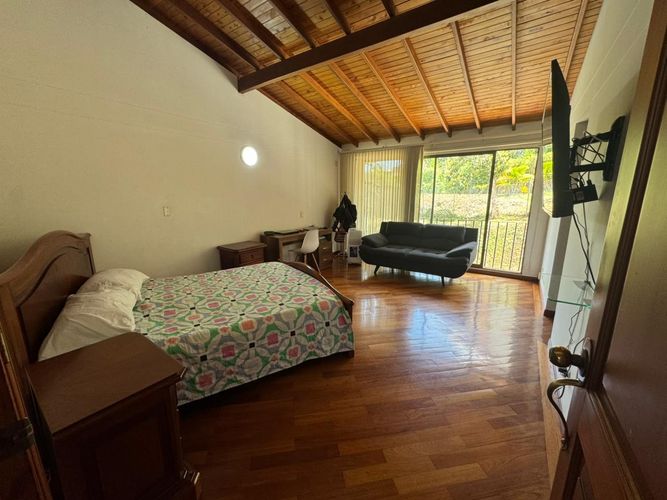 Casa de 3 alcobas en venta en Cumbres, Envigado, 250 m² · foto 6 de 14