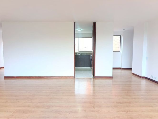 Apartamento de 2 alcobas en venta en El Poblado, Medellín, 106 m² · foto 11 de 18
