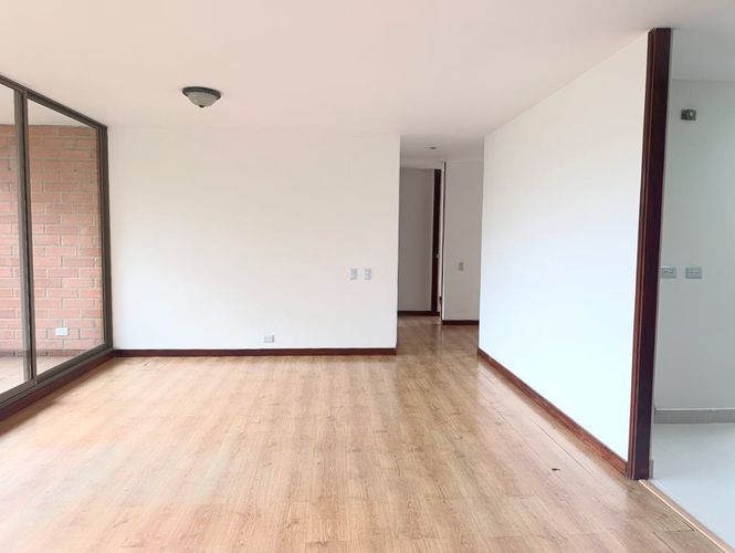 Apartamento de 2 alcobas en venta en El Poblado, Medellín, 106 m² · foto 5 de 18