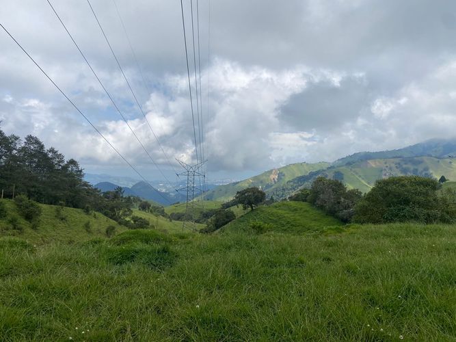 Lote en venta en La Esperanza, Manizales, 100000 m² · foto 3 de 24