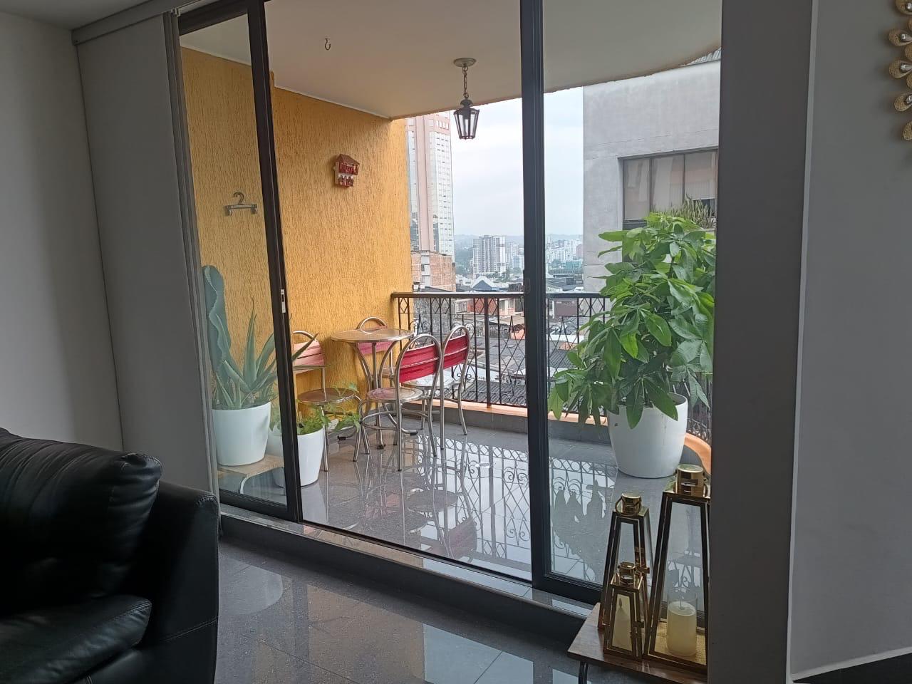Apartamento en venta en Sector Plaza De Bolivar, Pereira · foto 3 de 15