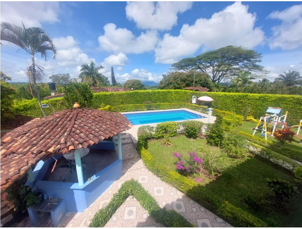 Casa en venta en Los Prados, Pereira · foto 3 de 14