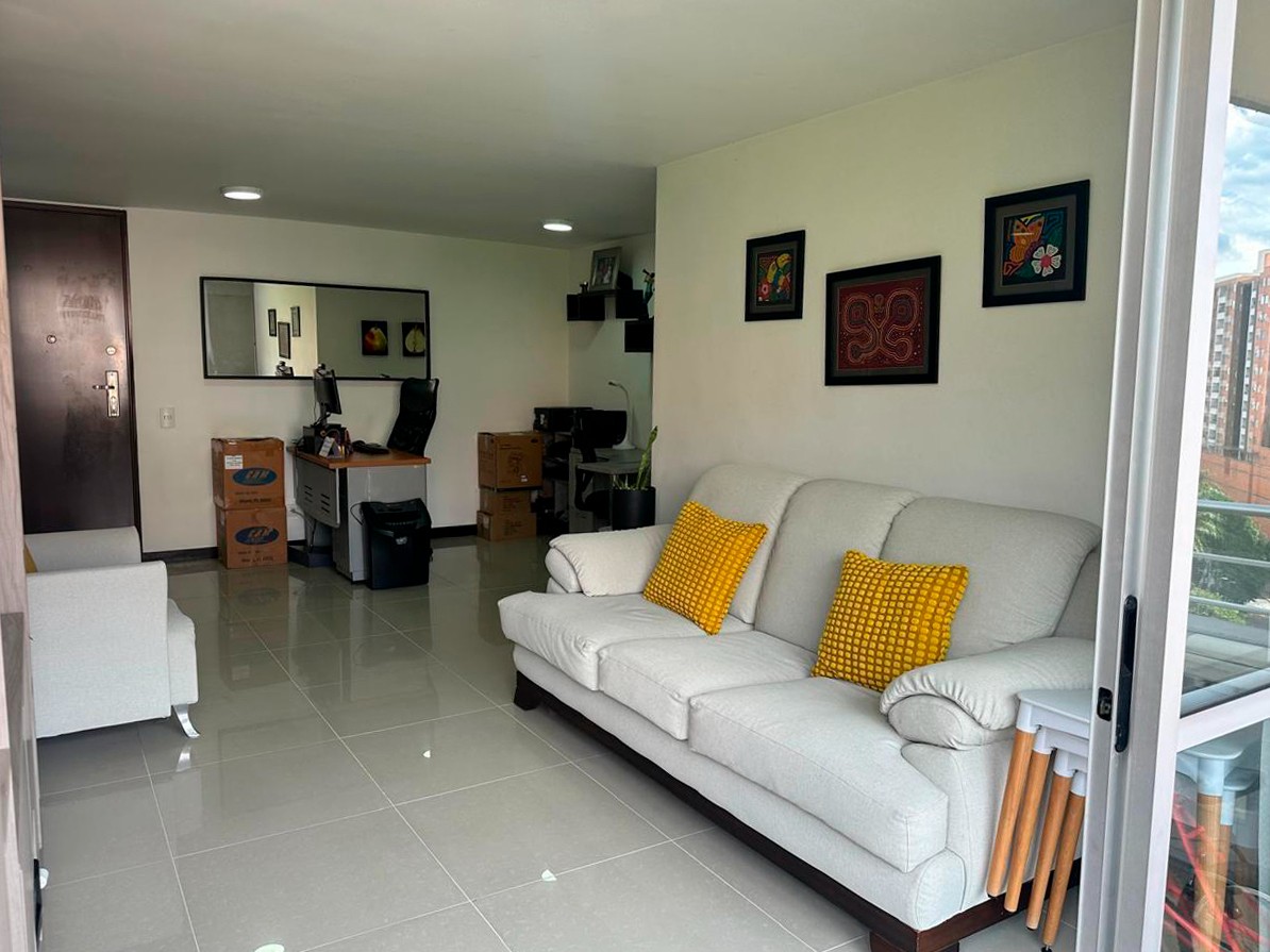 Apartamento en venta en Cumbres, Envigado · foto 3 de 10