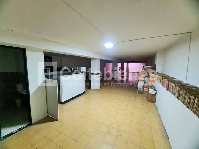 Local en arriendo en Centro, Bello, 400 m² · foto 8 de 11