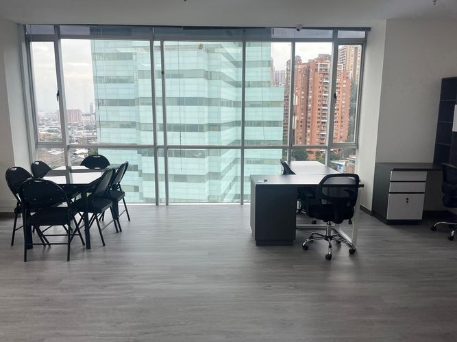Oficina en arriendo en El Poblado, Medellín, 63 m² · foto 7 de 7