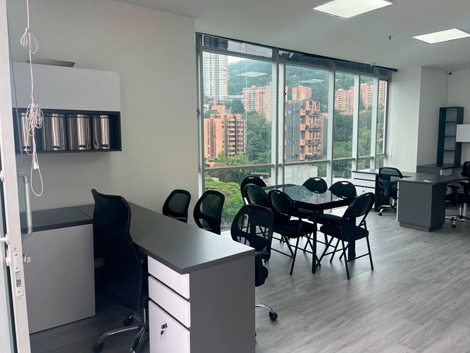 Oficina en arriendo en El Poblado, Medellín, 63 m² · foto 5 de 7