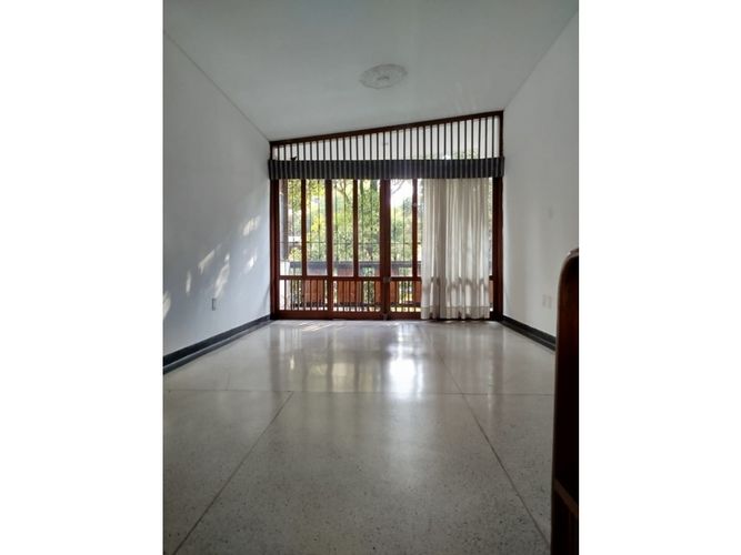 Casa de 6 alcobas en venta en Sotomayor, Bucaramanga, 300 m² · foto 6 de 24